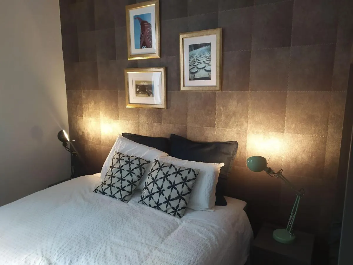 Homestay Bilbao Center Apt 90'S Parking Spain